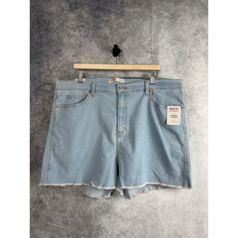 Signature by Levi Strauss Women's High Rise Light Wash‎ Denim Shorts Size 20 NWT